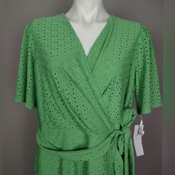 London Times Green Eyelet Ruffle Faux Wrap Midi Dress Size 14W - Picture 9 of 13